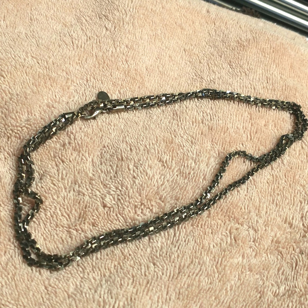 Premier designs antiqued gold tone necklace